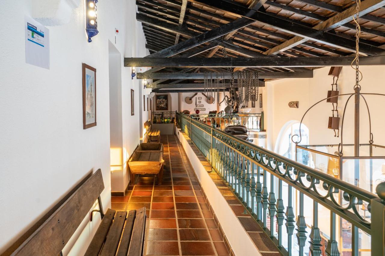 Escola Do Fado Bed & Breakfast Vila Fernando  Bagian luar foto