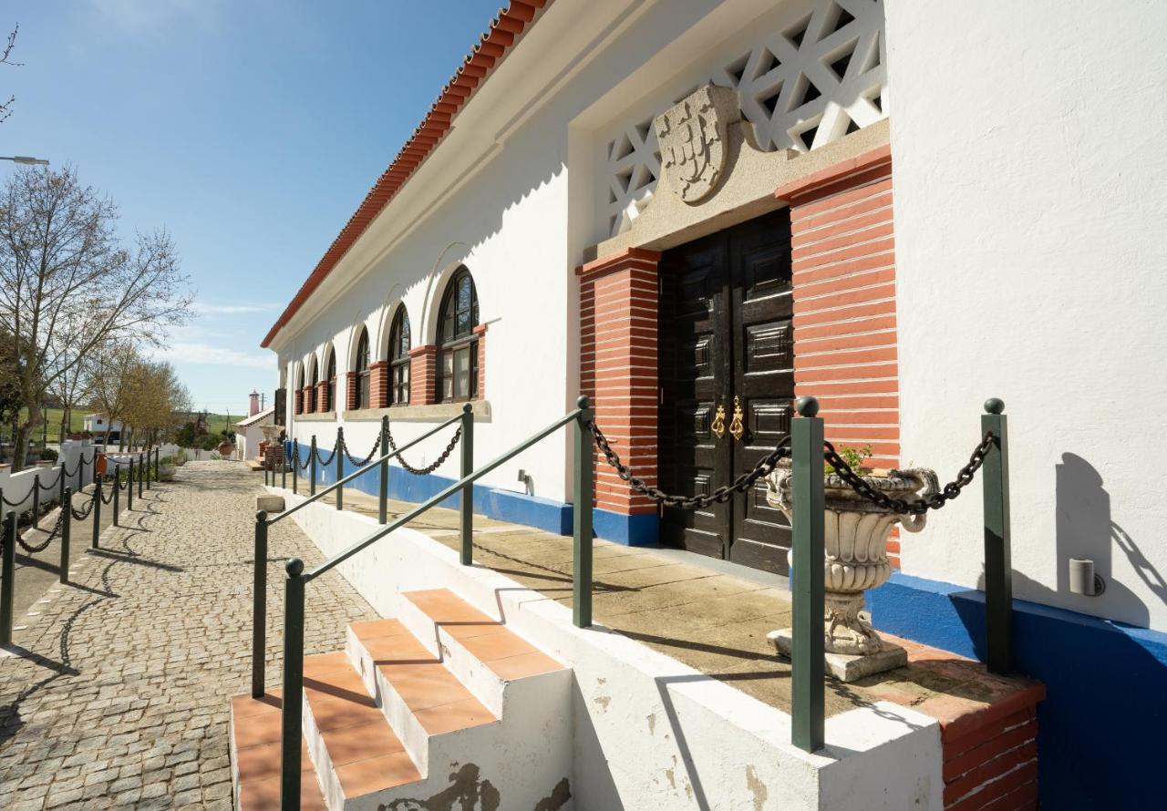 Escola Do Fado Bed & Breakfast Vila Fernando  Bagian luar foto