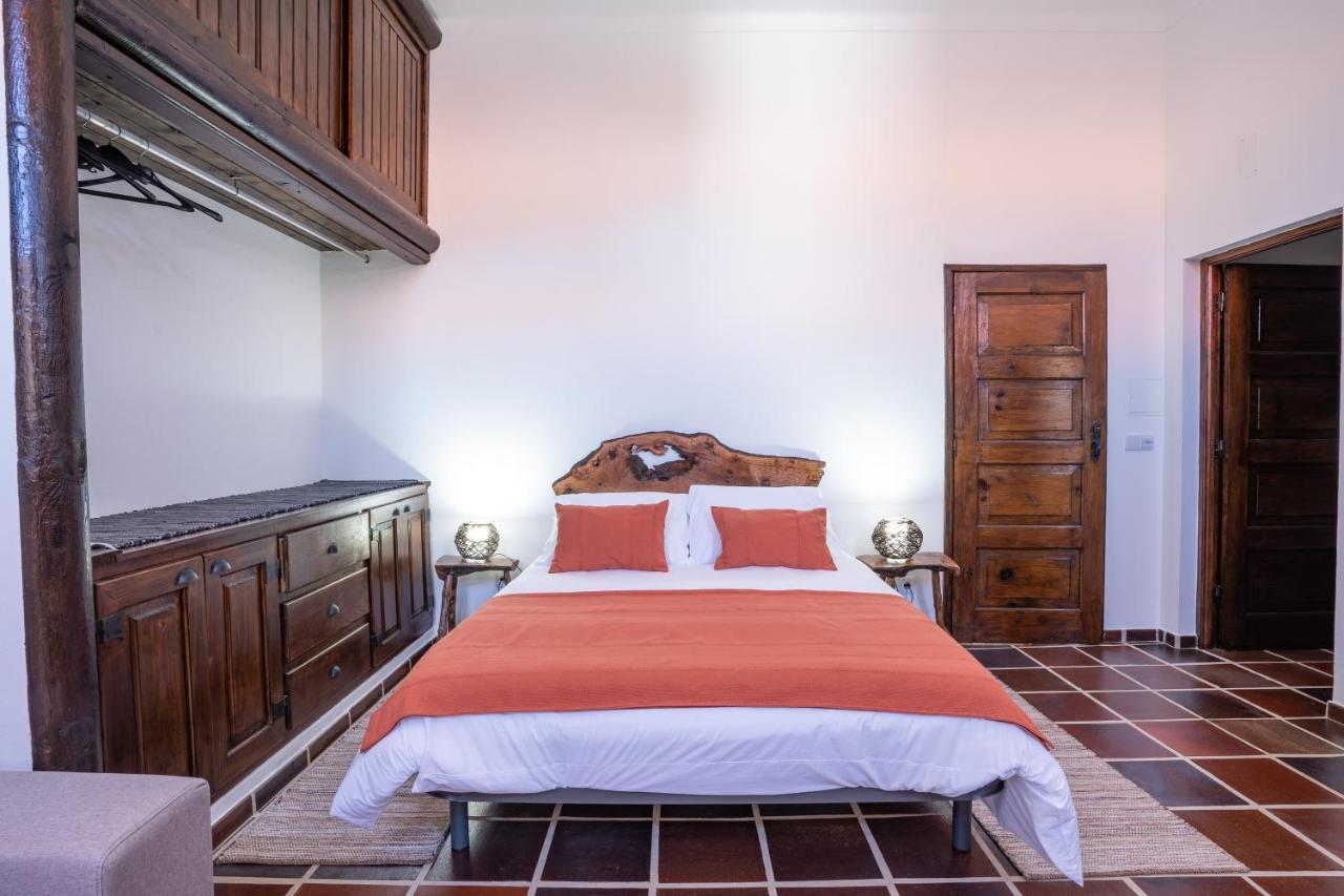 Escola Do Fado Bed & Breakfast Vila Fernando  Bagian luar foto